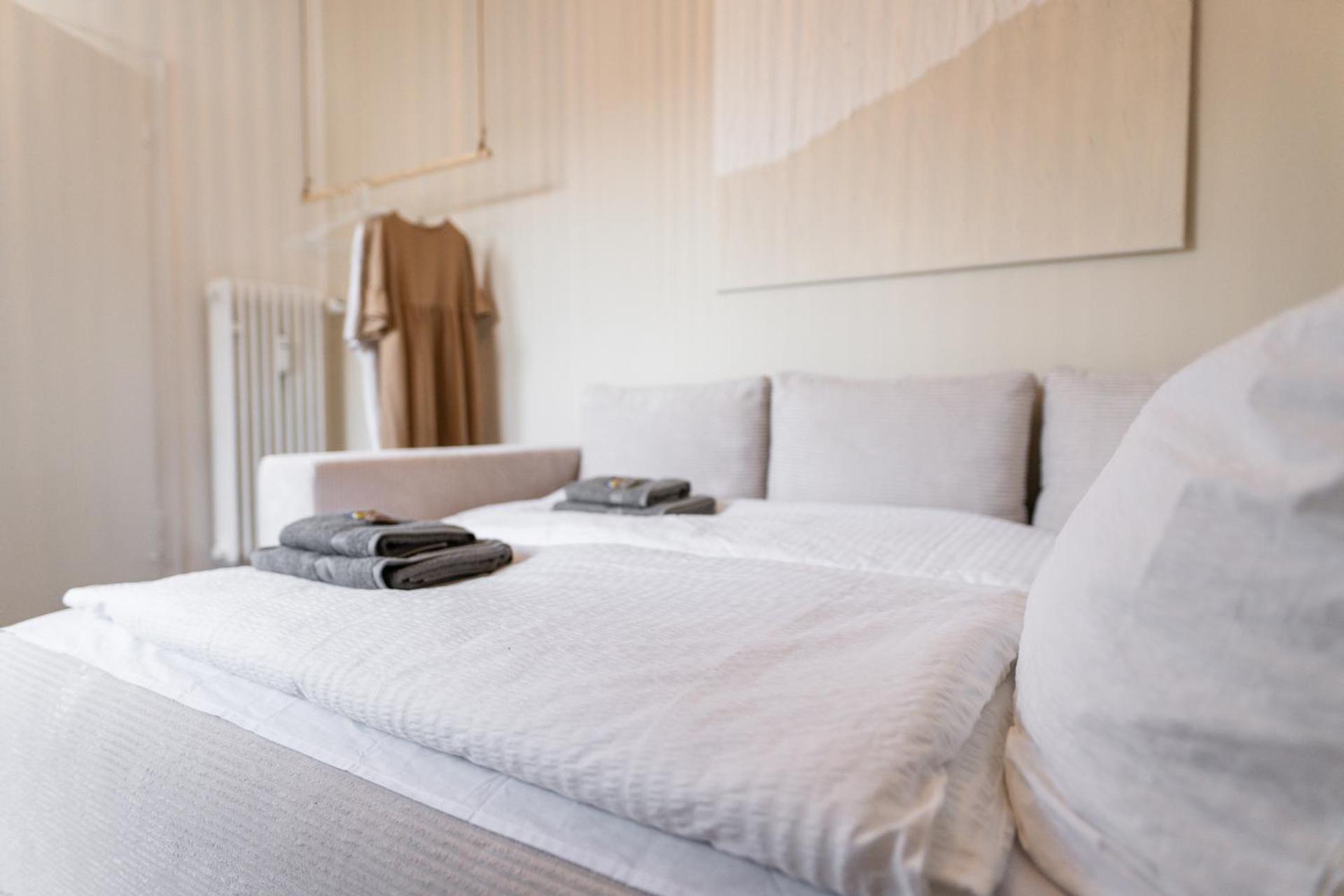Mitten In Wolfsburg - Happyhome - 2 Zimmer, 6 Personen, Outletcenter, Autostadt, Vw-Nah, Parken 外观 照片
